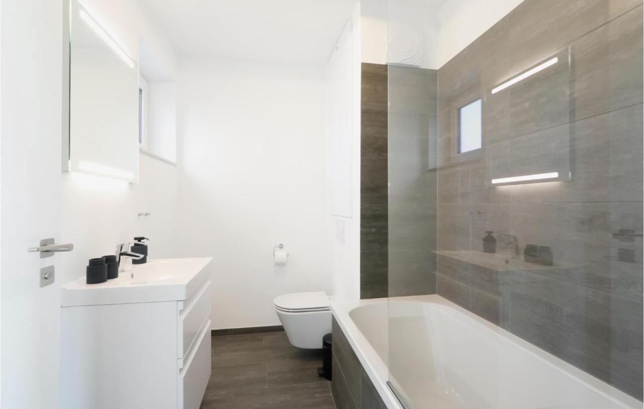 Stunning Apartment In Lembruch-Duemmer See Extérieur photo